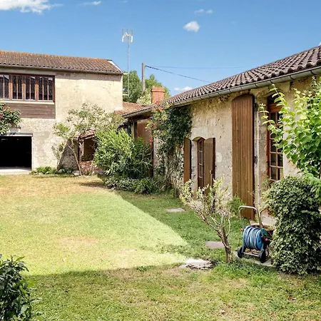 7 Bedroom In *
