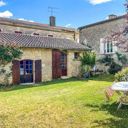 7 Bedroom In Holiday home